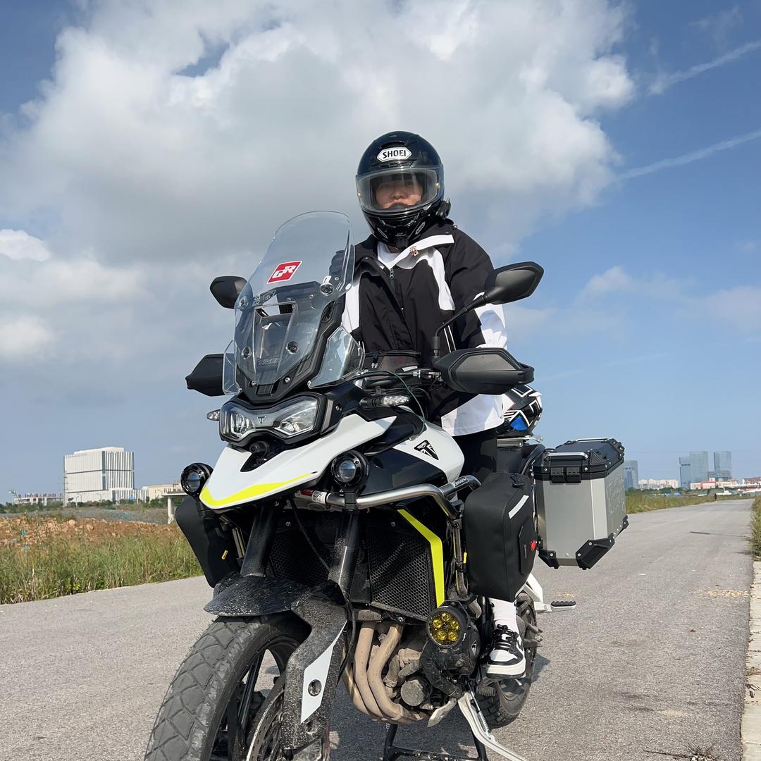 ✨ ✨ ღ᭄ꦿ 小幸运᭄ ✨ ✨