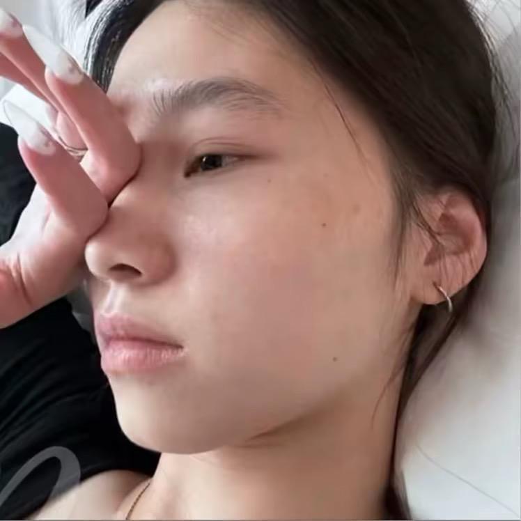Li .
