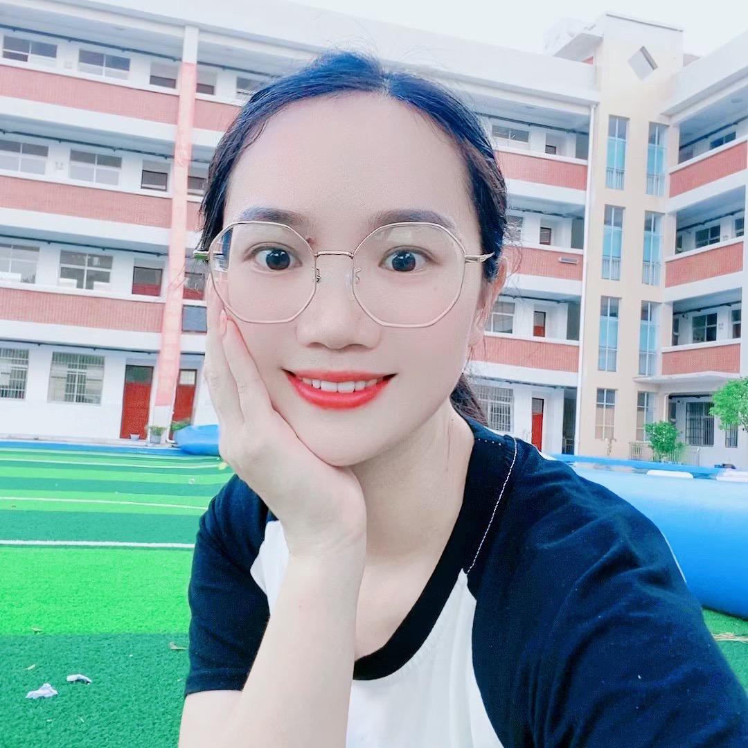 会手势舞的张老师
