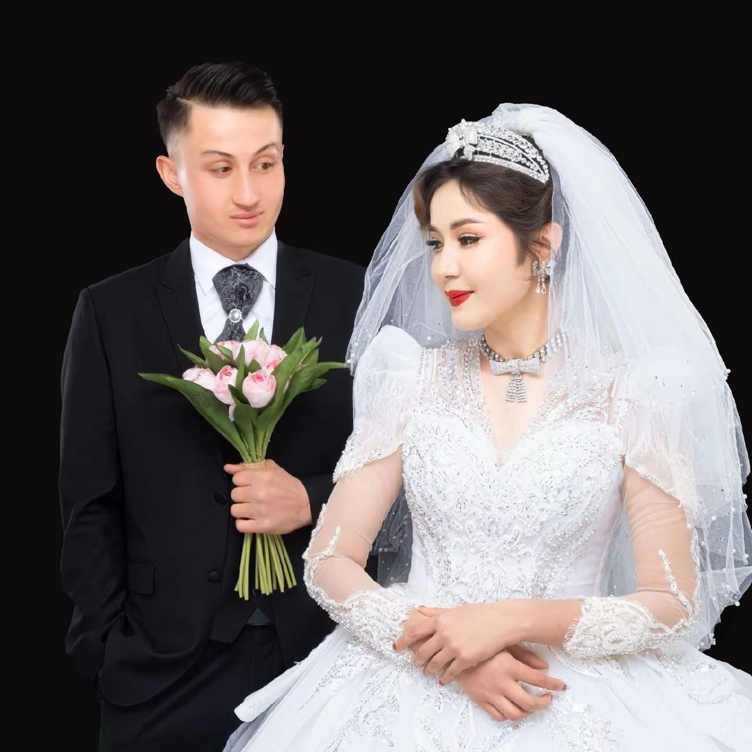 MARY高级发型设计麦尔哈巴理师