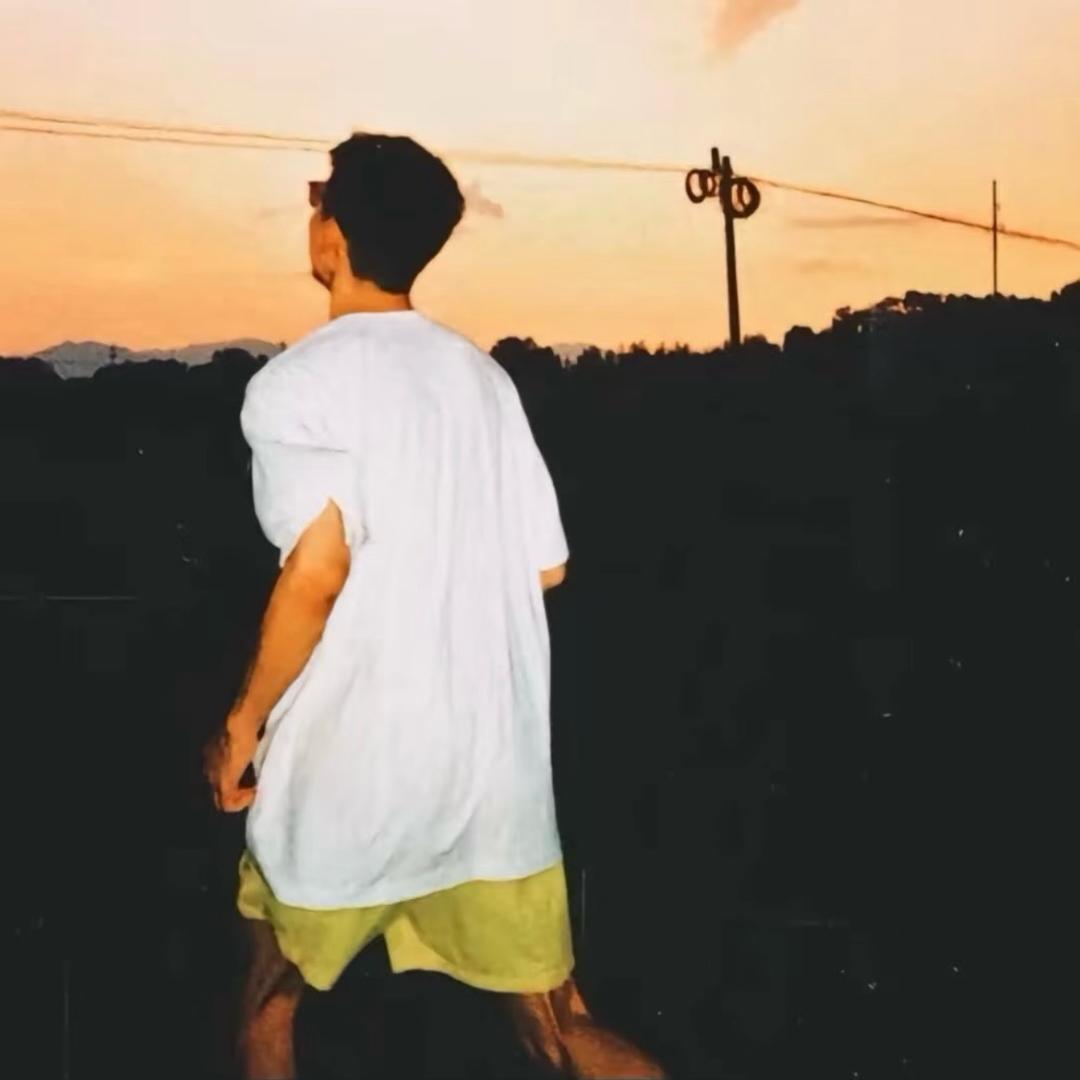 LLLL.