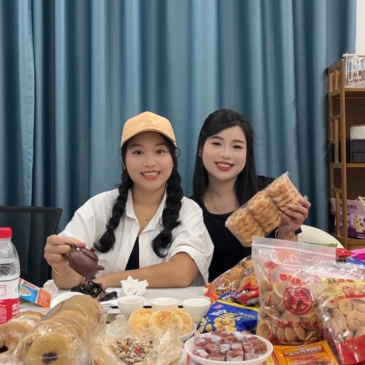 小赖肥晴零食屋