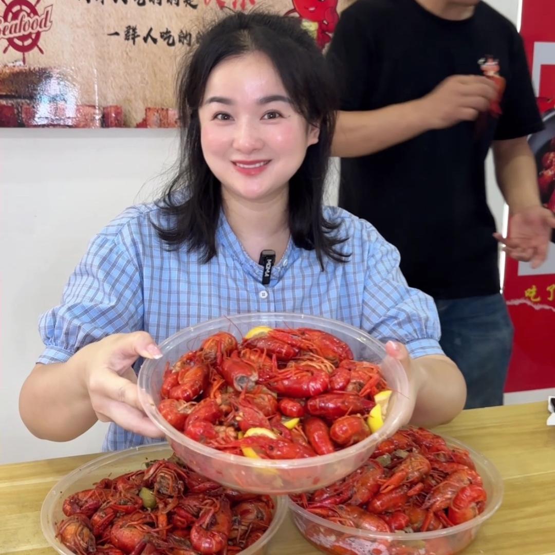 莎老板来咯