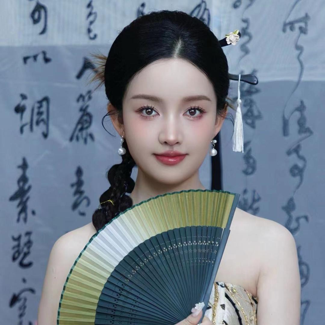 阿心心心（招编导）