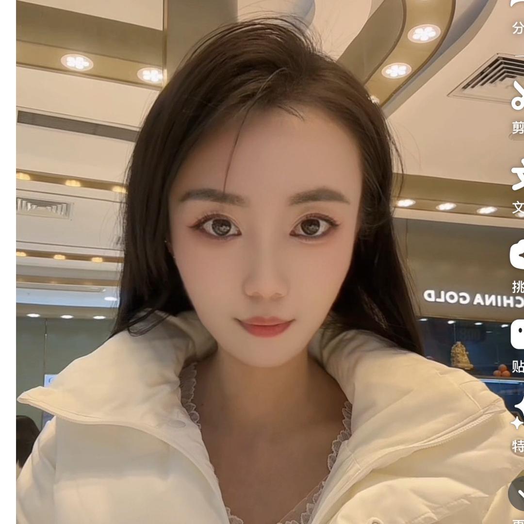 王星星✨