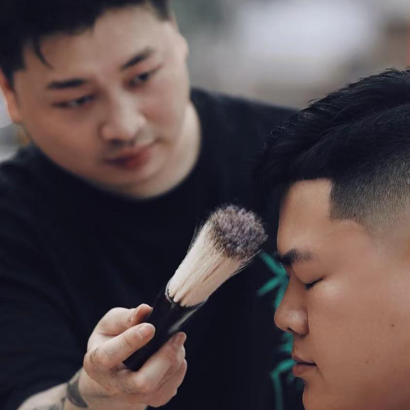 NRJ男士理容 阿山BarBerShop