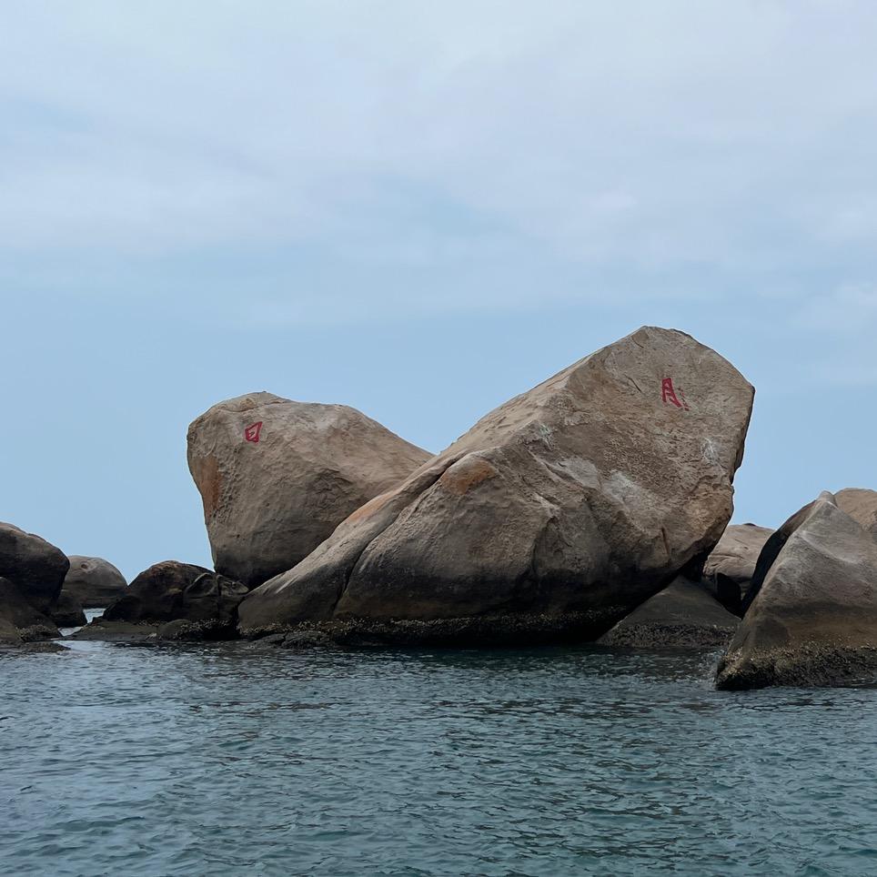 巷子口等着ｔａ