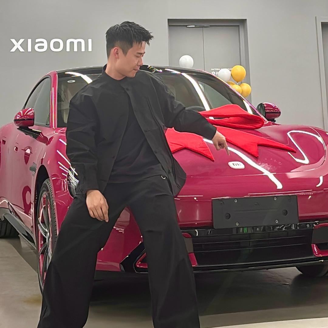 TD的Su7Max璀璨洋红