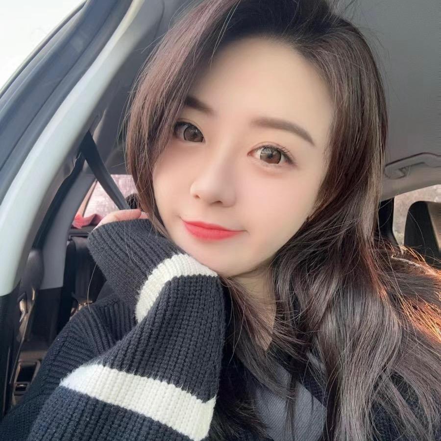 莉莉吖