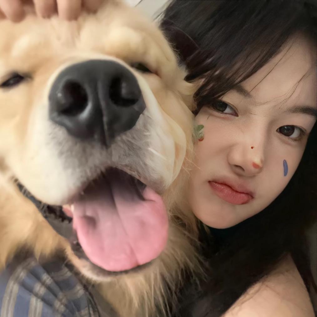 月月不吃菇
