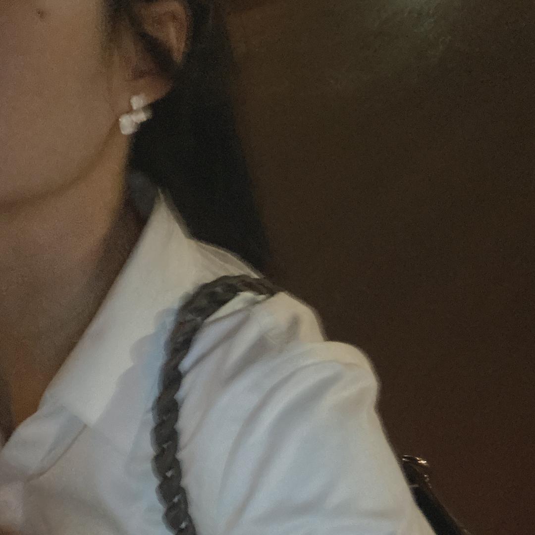 小何爱香菜