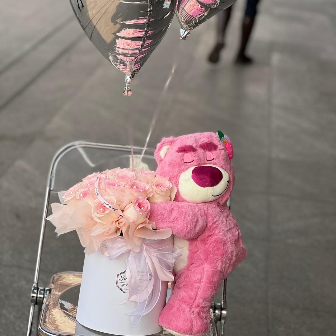 沙湾凤妹鲜花店