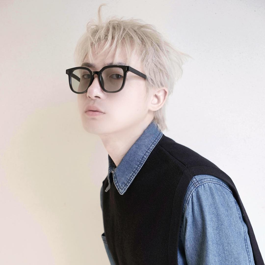 王小贤的剪发日记