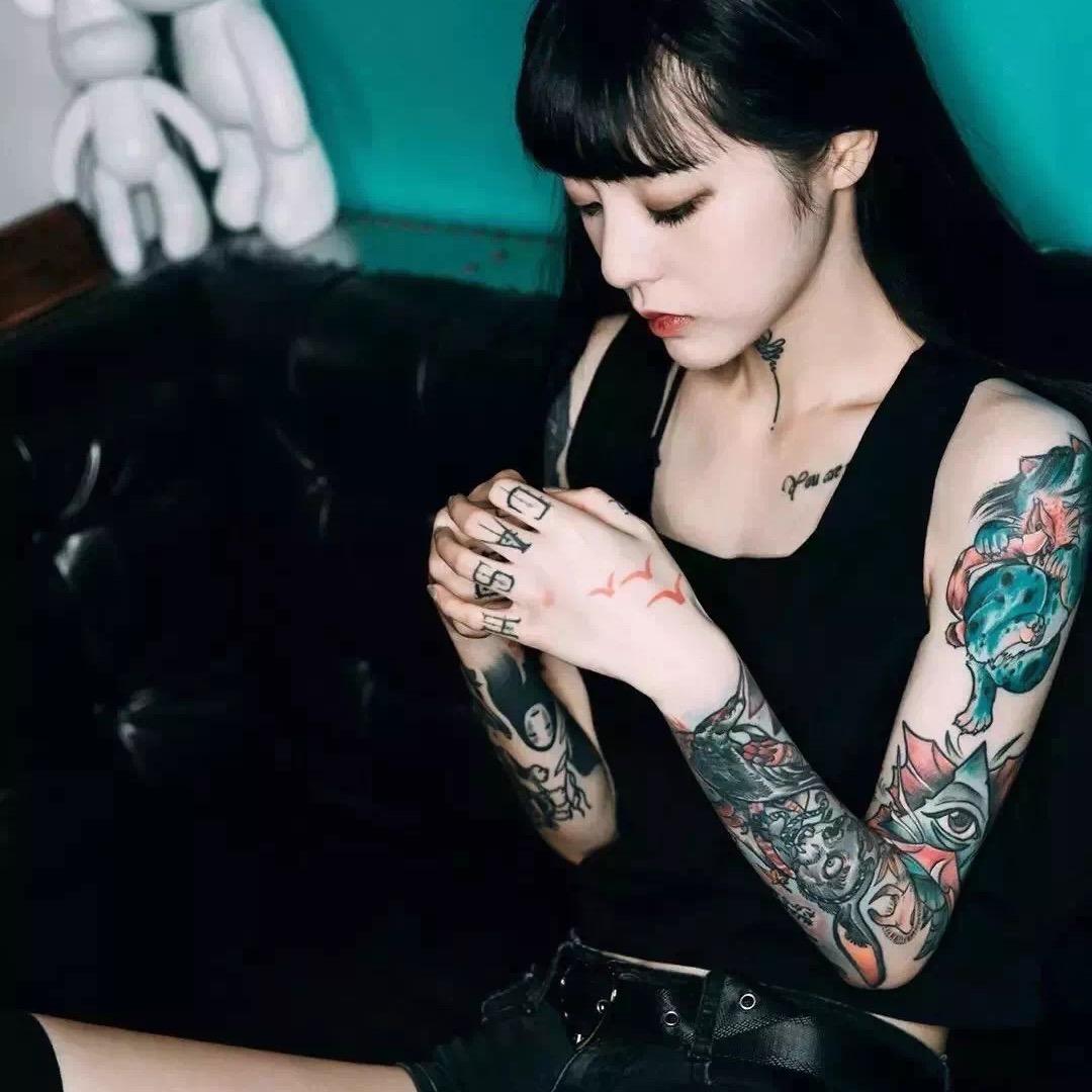 骑着蜗牛🐌逛世界✔️