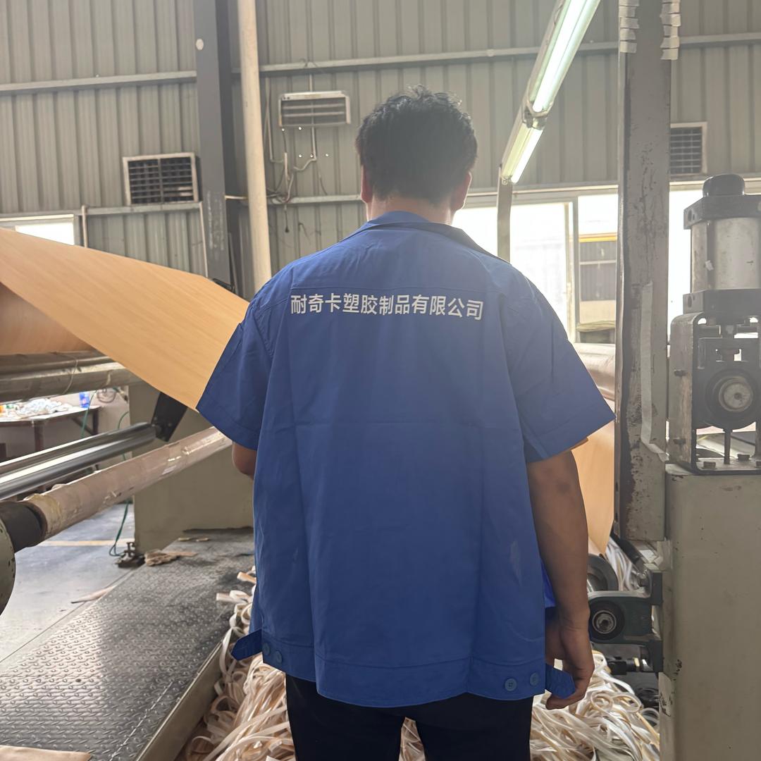 吉林塑胶地板工厂～耐奇卡