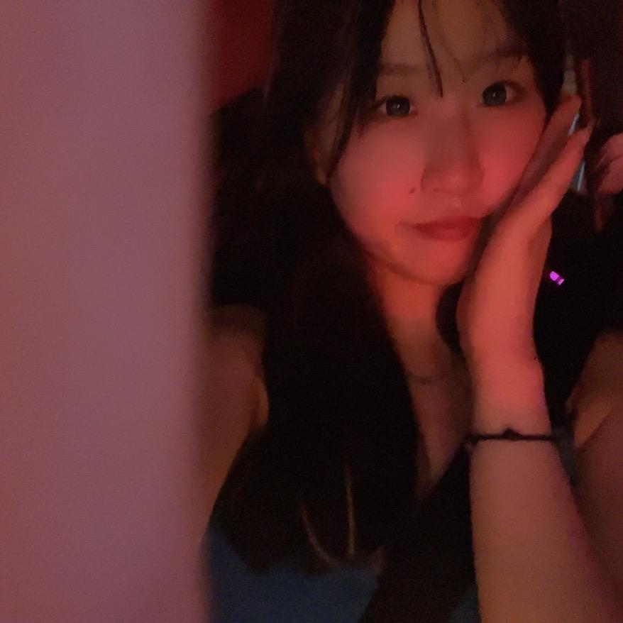 沫沫。
