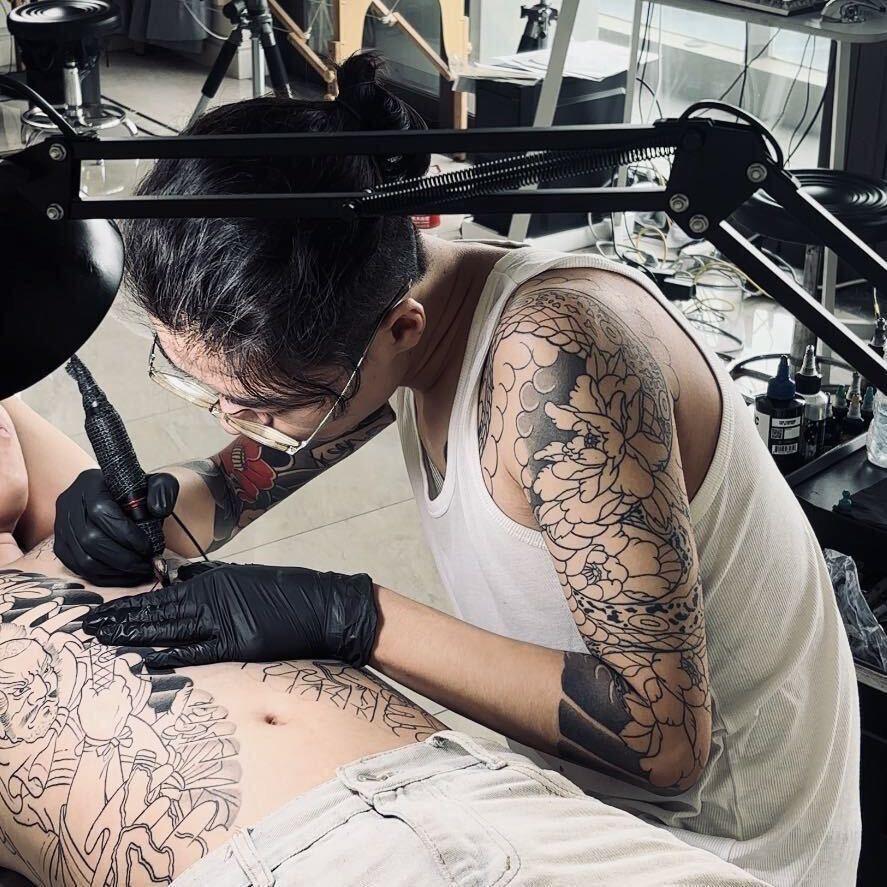 珠海 贰柒彫刺青处 贰月星