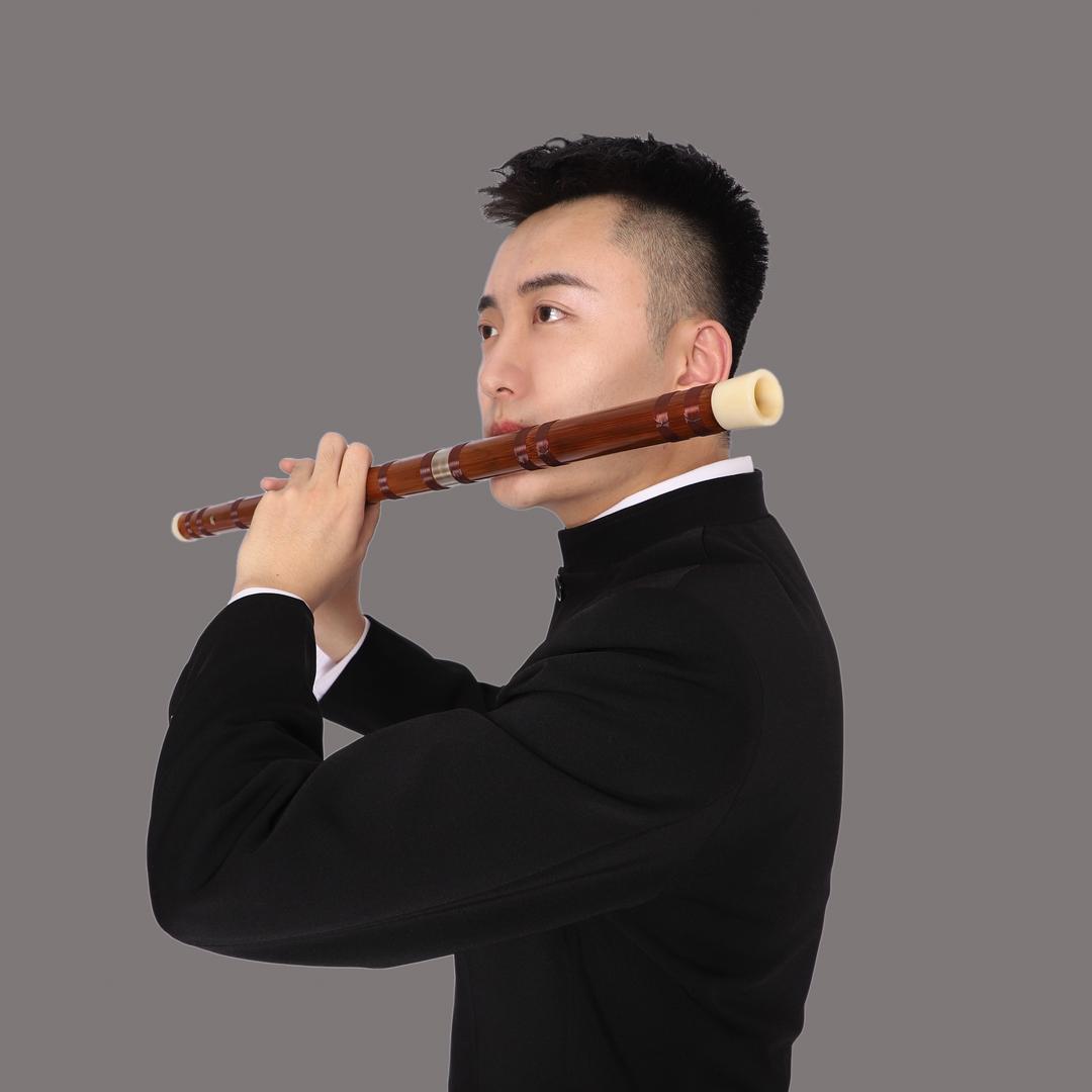 白衣少年