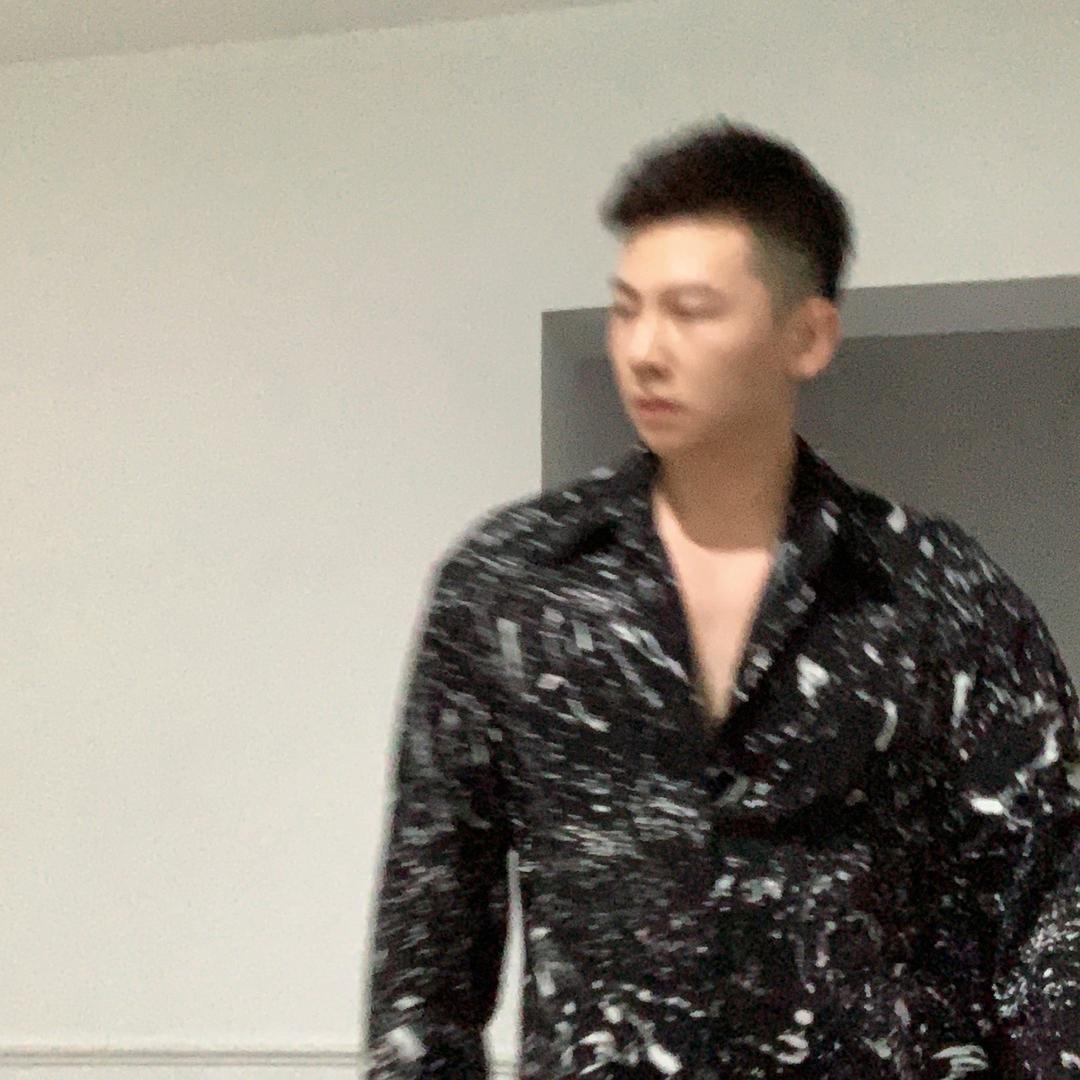 王二锤(摆摊麦咖啡版)