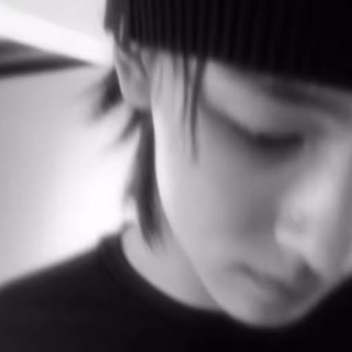 总裁和我抢螺蛳粉。