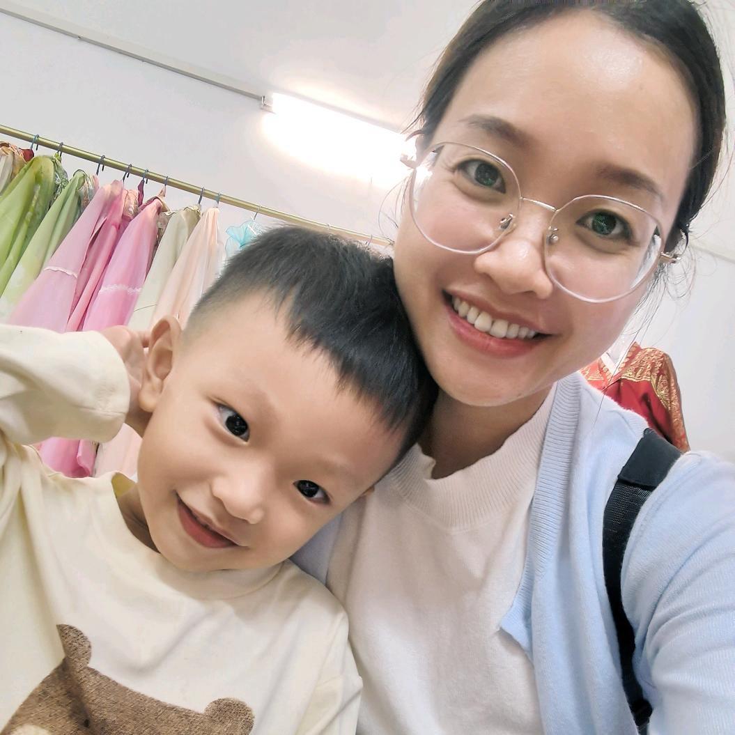 小琦（测评恒温水壶）