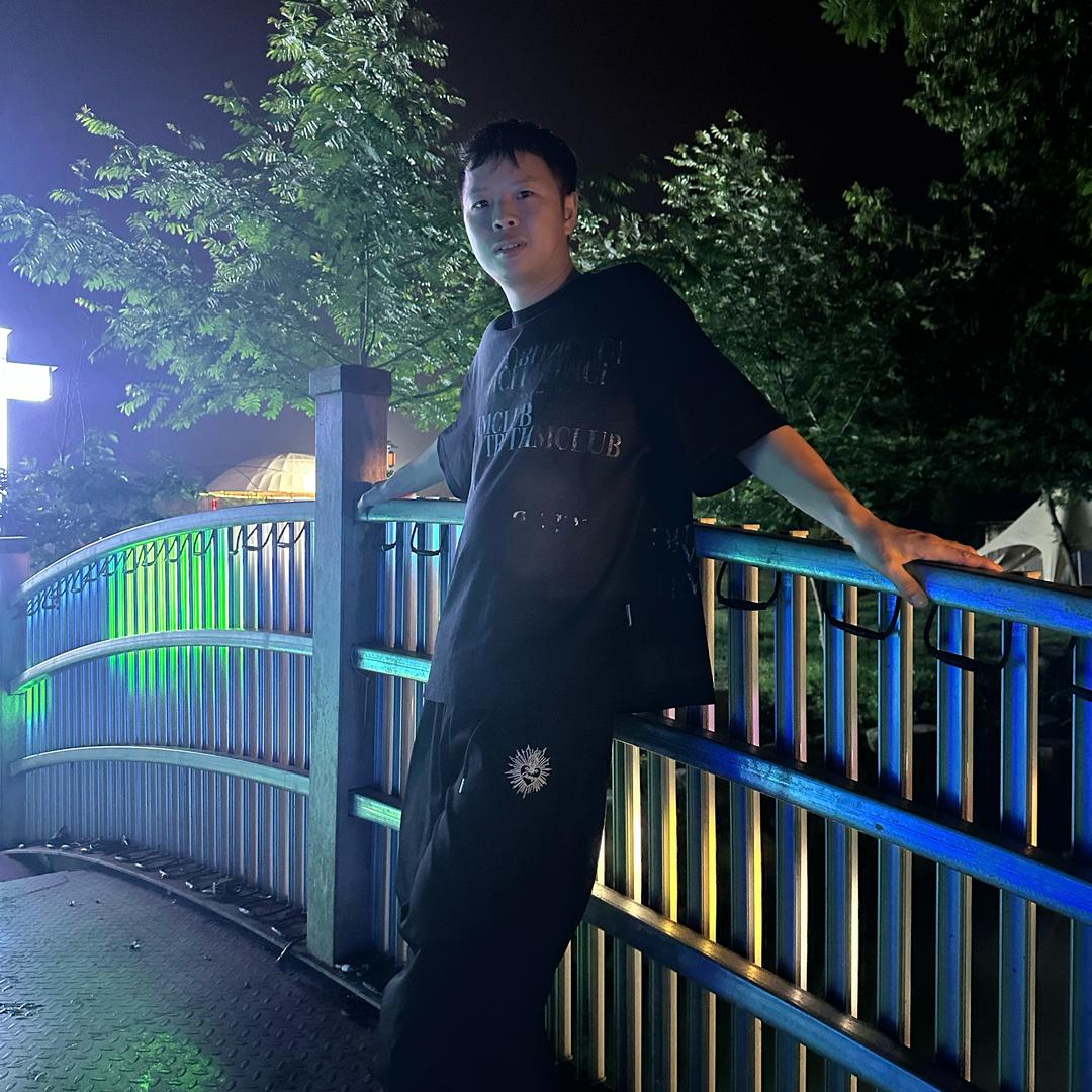 曳舞帅帅