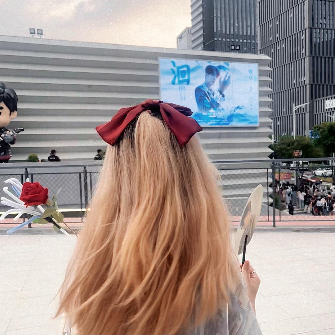因为你好看吖-