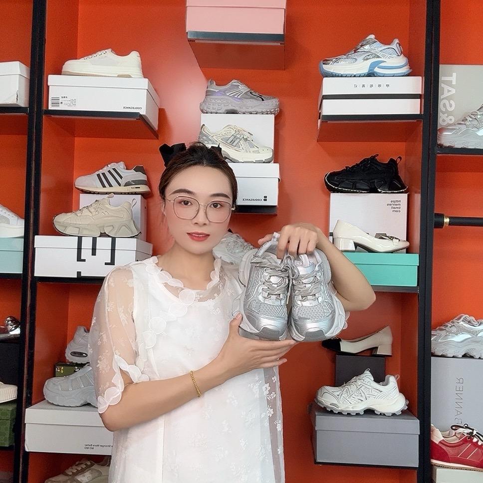 大宝家的女鞋一号仓