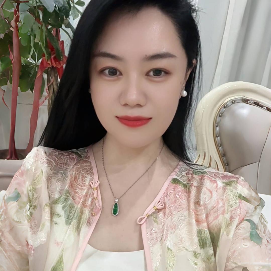 然然¨̮ 💕