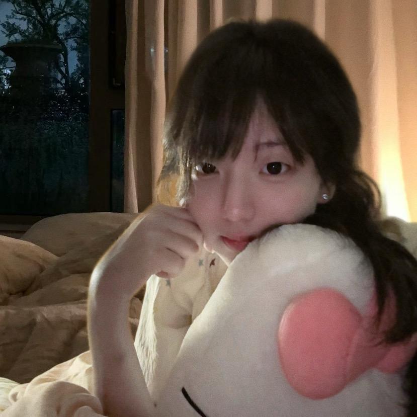 悲伤小狗但不悲伤