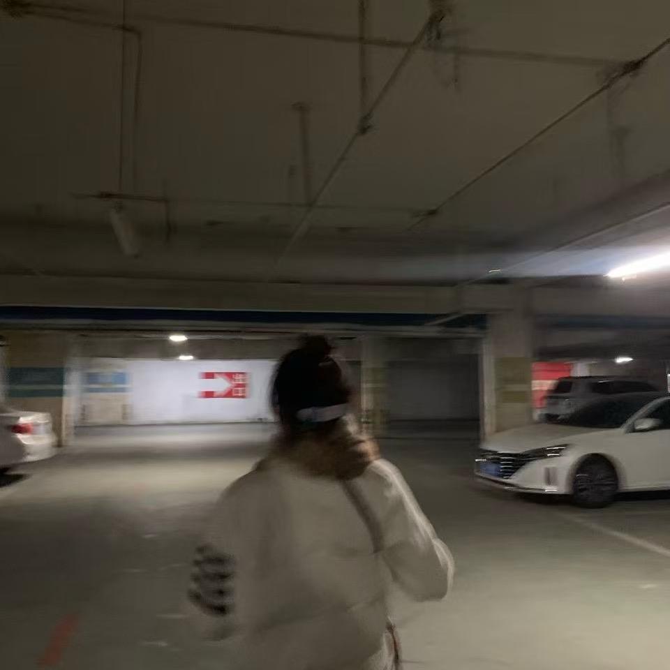 莹莹