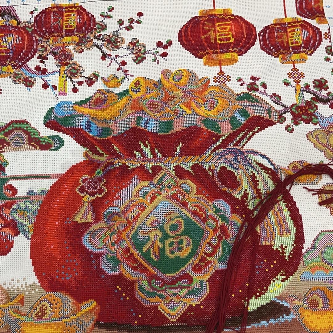 爱绣图的鹏哥（潇）