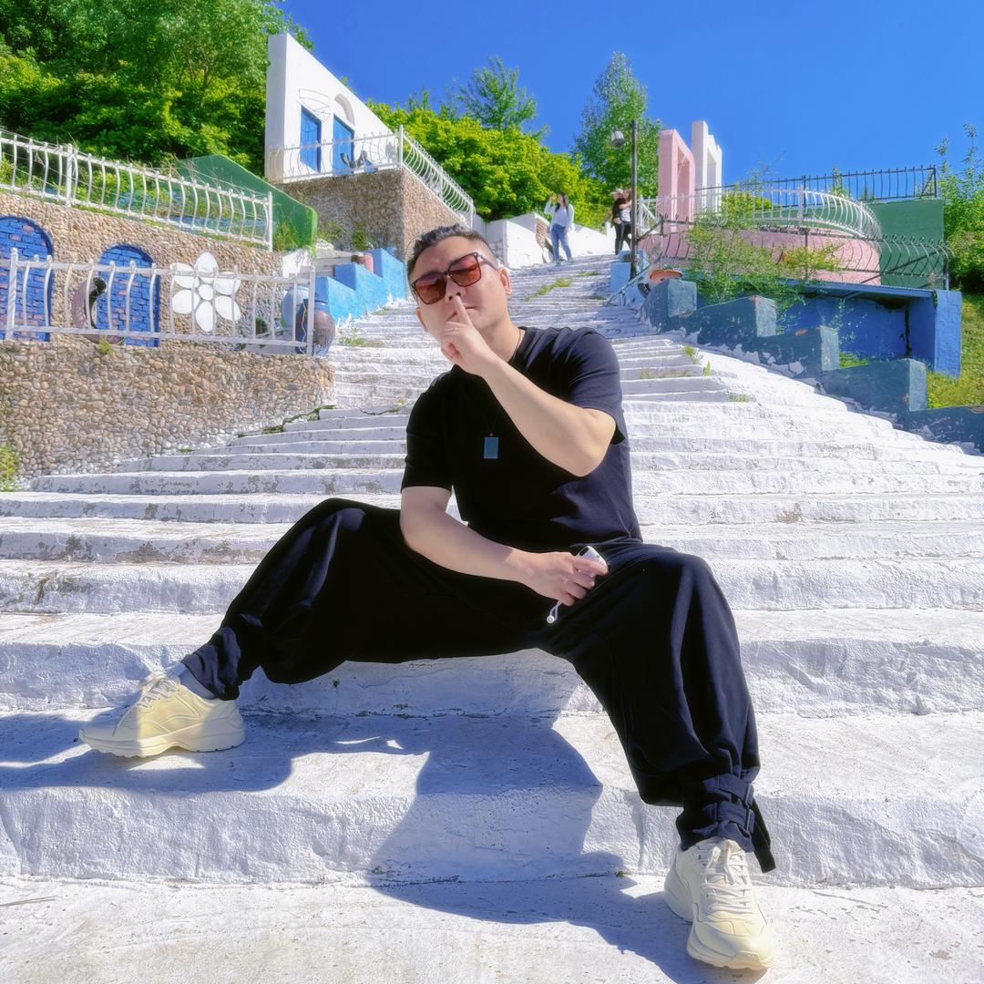 王总饿了