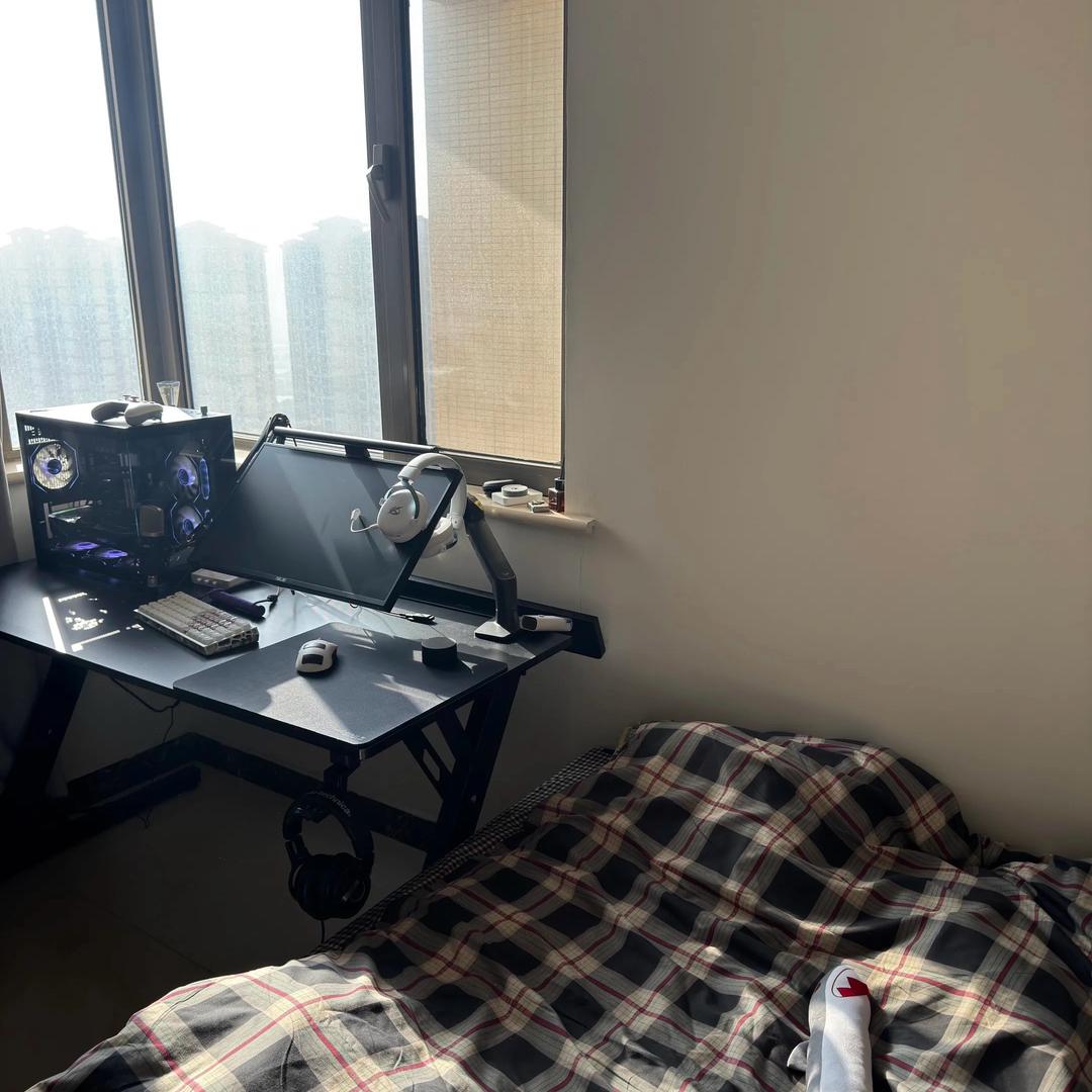 翊.