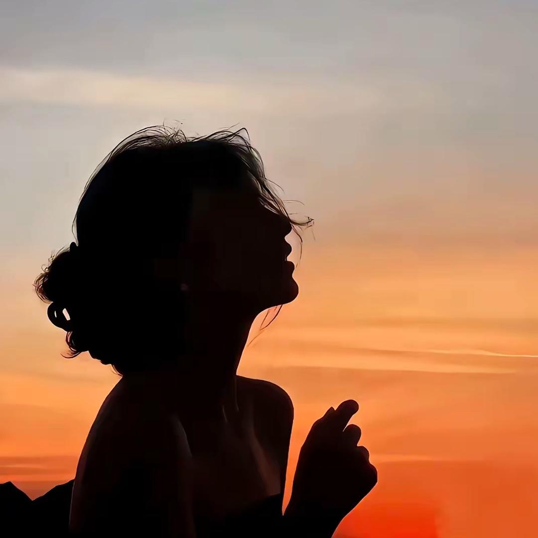 梨曼曼🧚🏻‍♀️