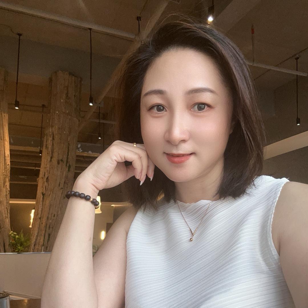 爱好书法：明公子