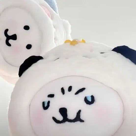 屋顶上的拾荒老人