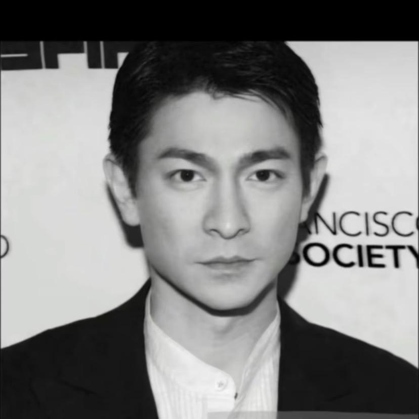 天空中的发疯机