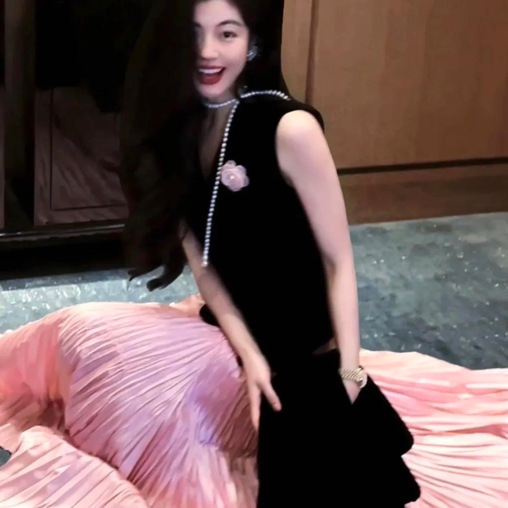 妮蔻好物小小运营