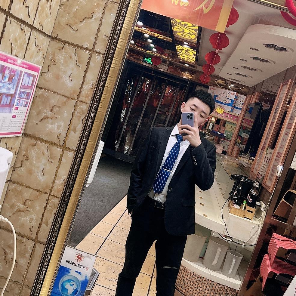 叶火火成都串串香 —小老弟