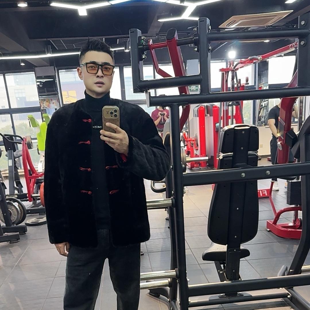 少说多听