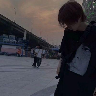 温柔藏匿于风