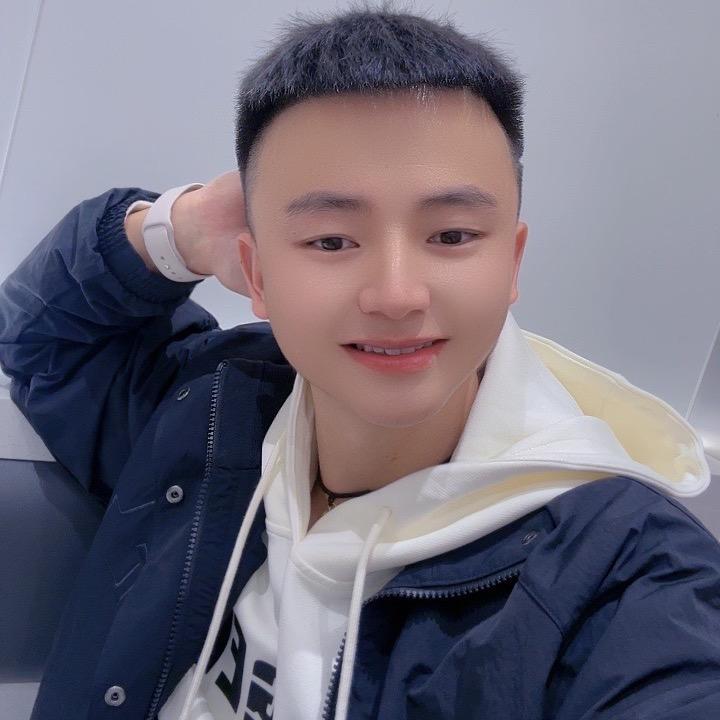 小何呀（摄影师）
