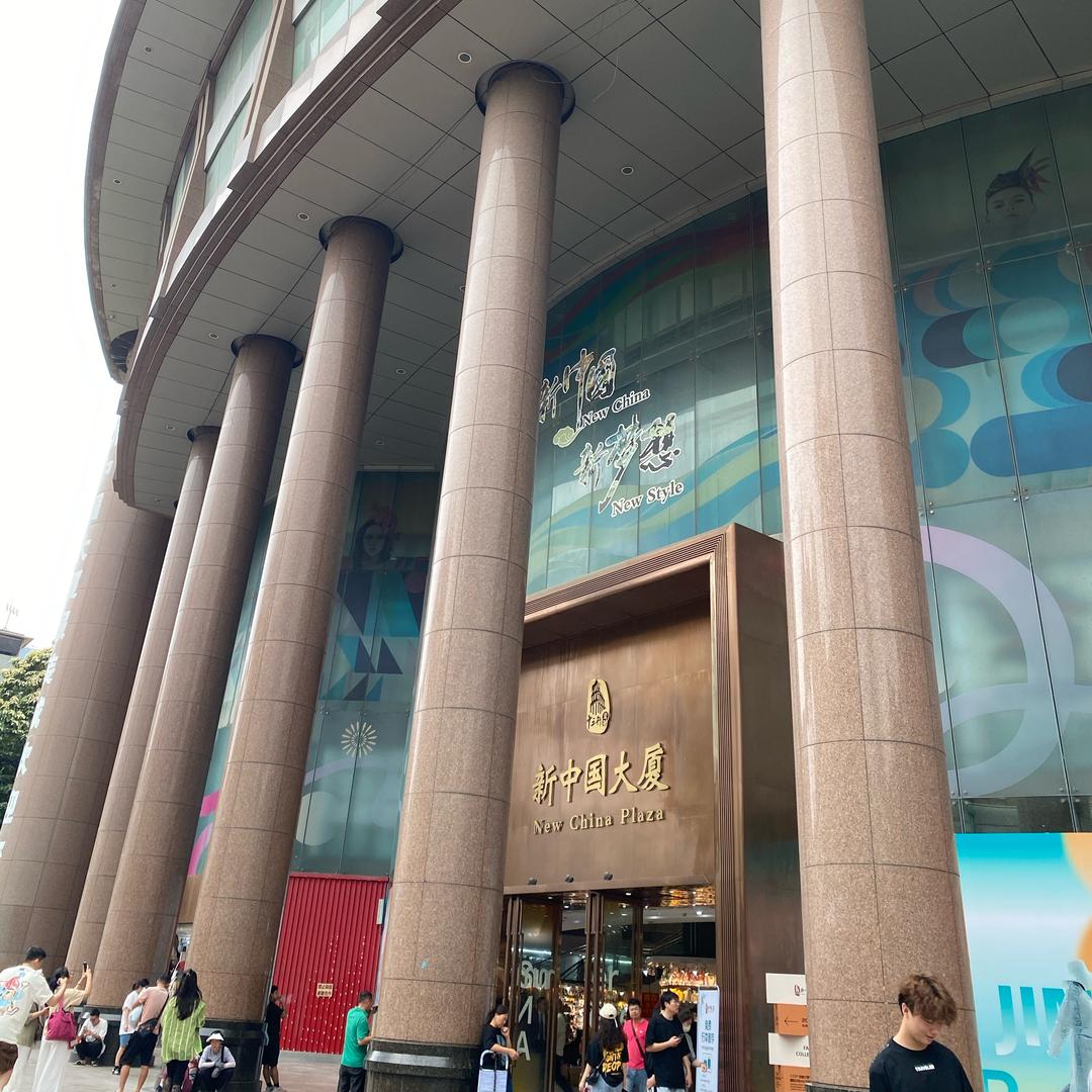 伊凡Y.Fan女装批发