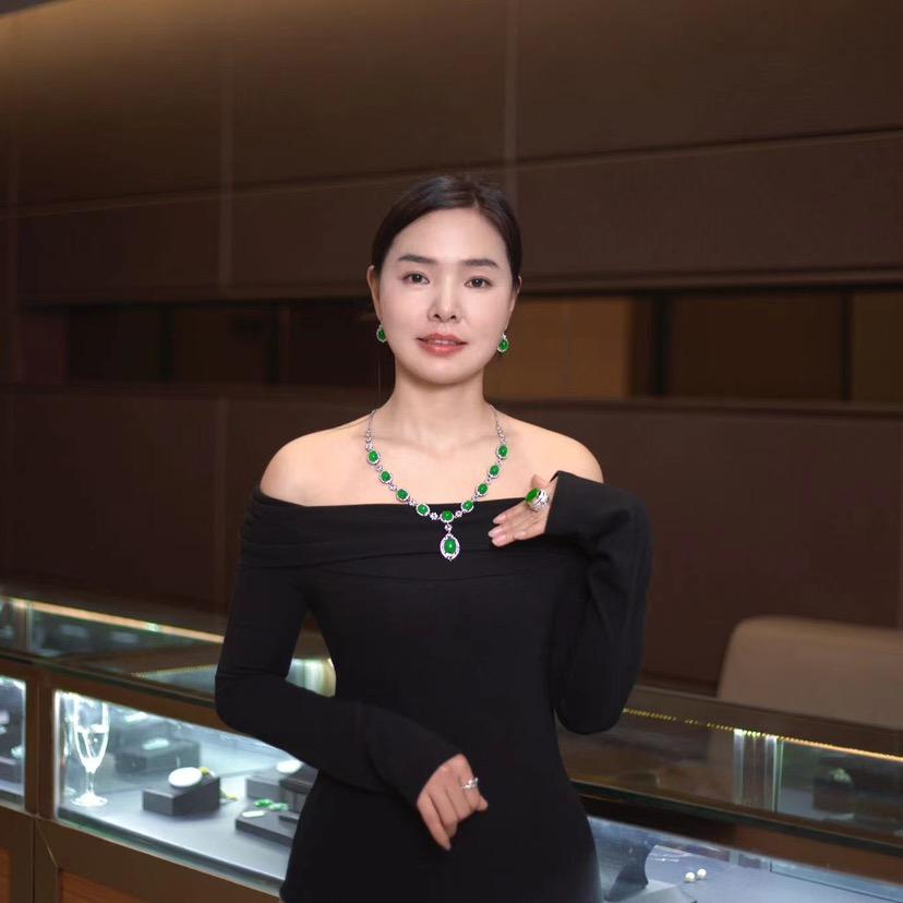 彩霞翡翠日志