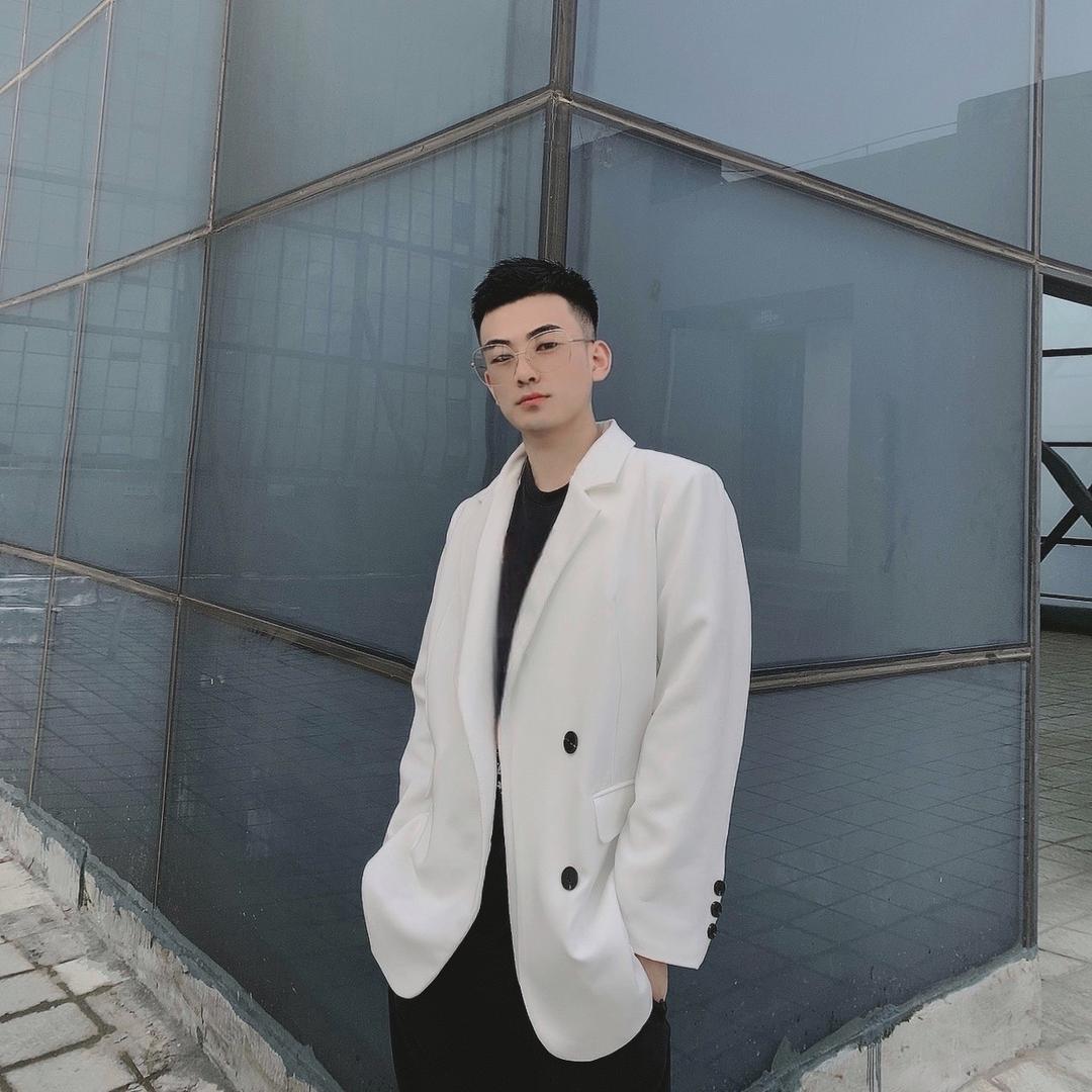 洛阳市洛龙区迪茨美容美发店