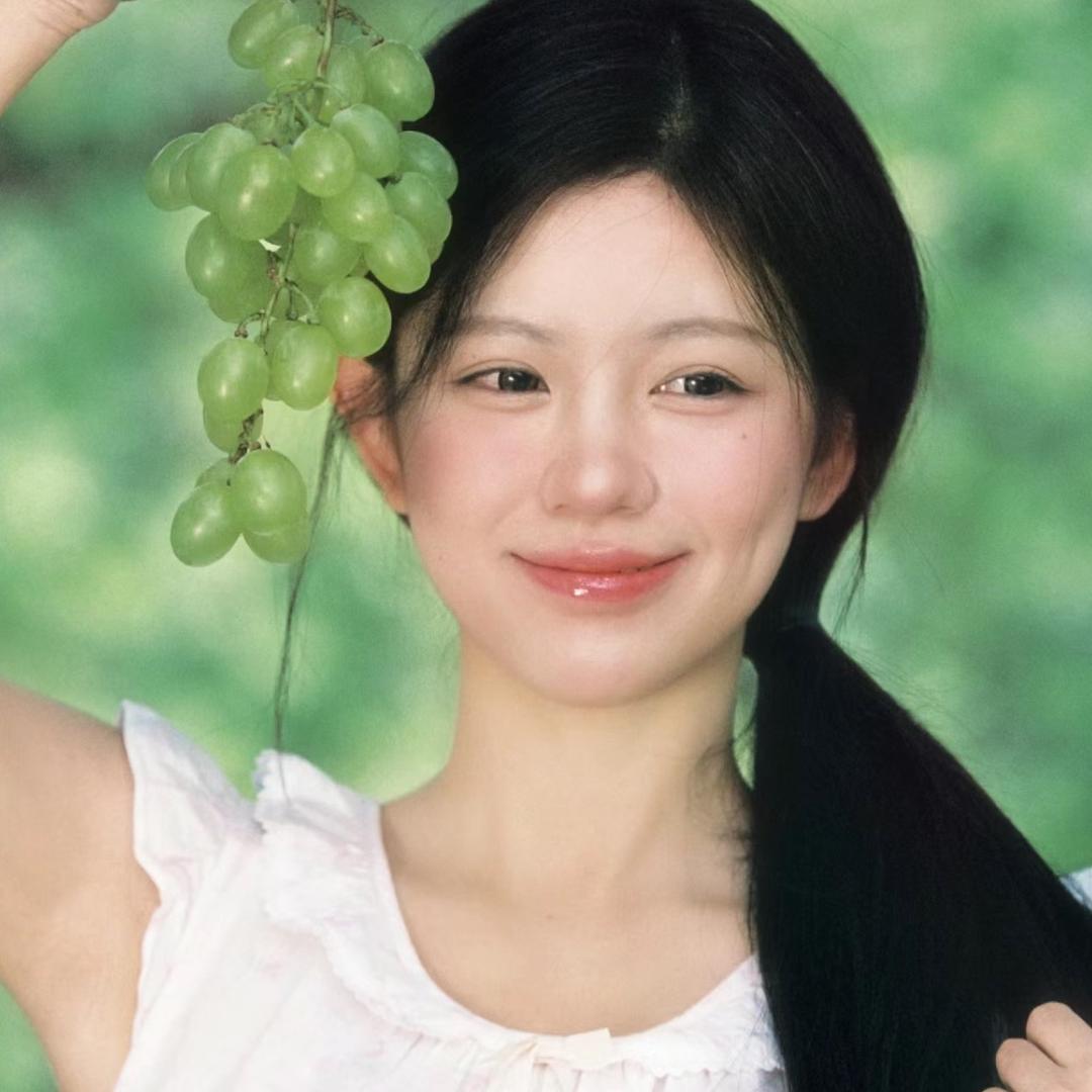 爱化妆的遥遥