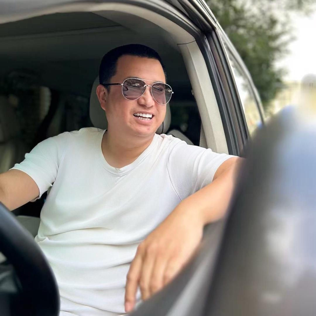 北京小包团东子