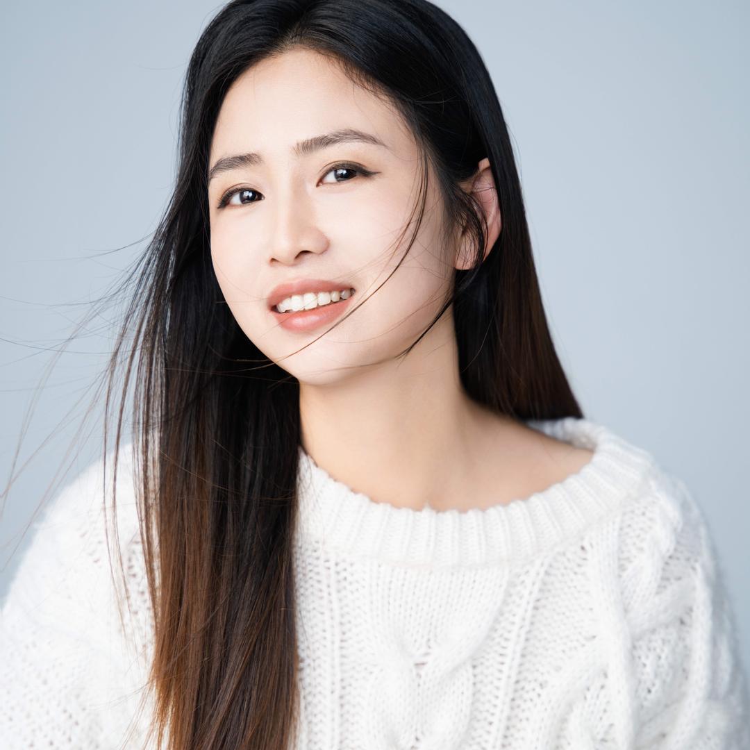 小小小余