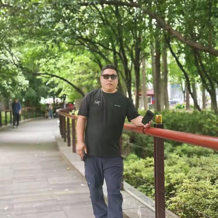 鸿利严选店